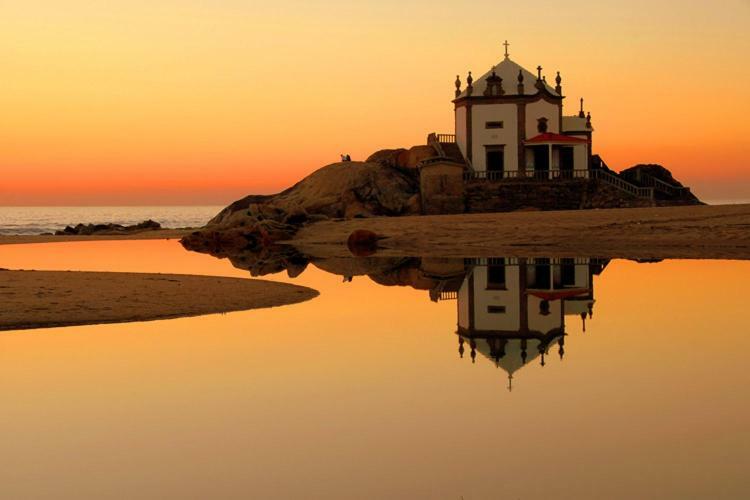 Oporto Beach Gulpilhares Екстериор снимка